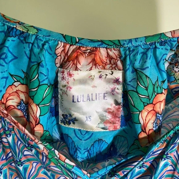 Lulalife Women's Blue Floral Top - Picture 3 of 9